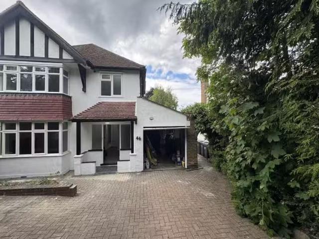 For Rent! 4 bedroom semi detached house for rent in Hartley Do.