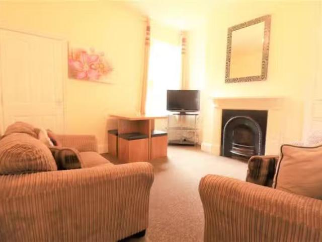 Just in! 4 bedroom terraced house for rent in Eldon Road, Birm.