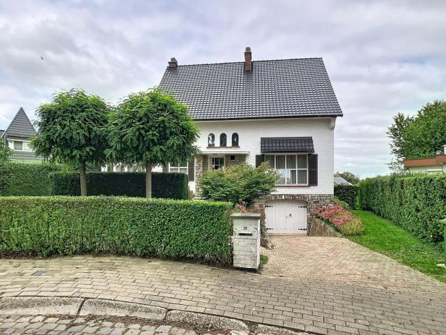 Unique 4 bedroom villa for rent in Tienen