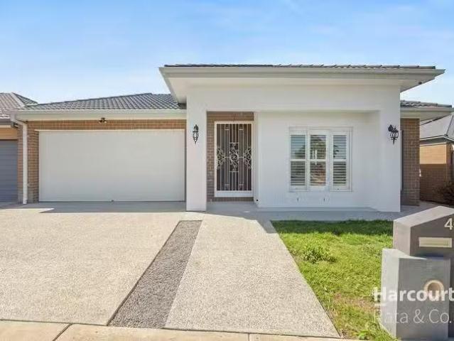New 4 BR 40 Stonewall Drive, Donnybrook, VIC 3064