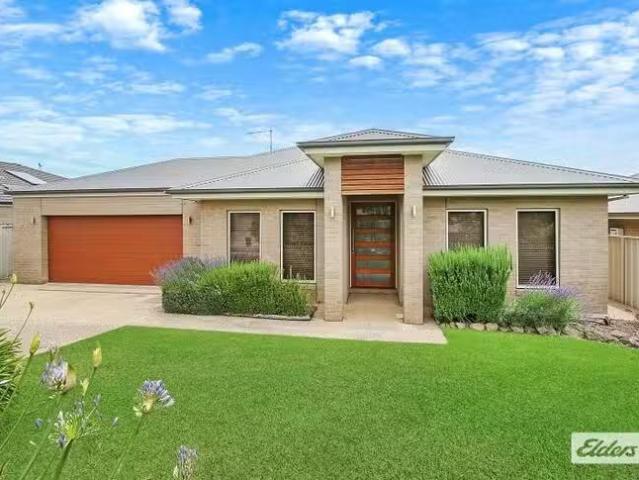 Just in! 4 BR 44 Bremer Avenue, Leneva, VIC 3691