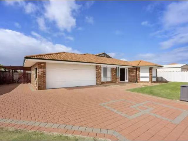 Cheap 4 BR 4 Reg Percy Street, MOUNT TARCOOLA House for rent.