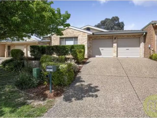 Just in! 4 BR 4 Rosella Street, Nicholls House for rent Liste.