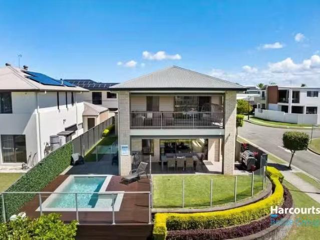 For Rent! 4 BR 54 North View Street, HOPE ISLAND, QLD 4212 H.