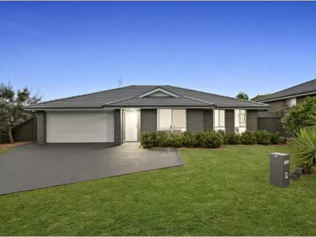 Just in! 4 BR 5 Bercini Place, Cessnock House for rent Listed.