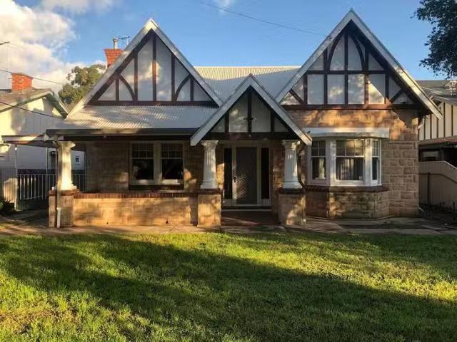 Cozy 4 BR 5 Kelvin Avenue, Clarence Park, SA 5034