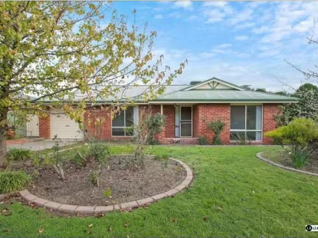 Rental! 4 BR 63 Harmer Street, GLENROY House for rent Listed.