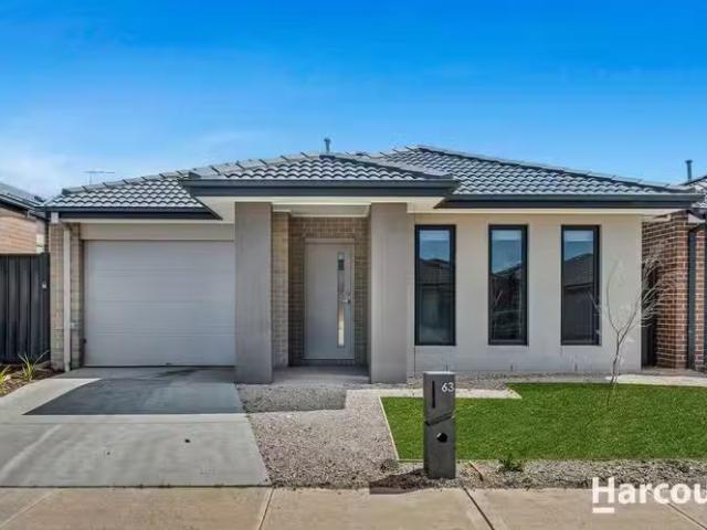 Cozy 4 BR 63 Pintail Drive, MELTON SOUTH, VIC 3338 House for.