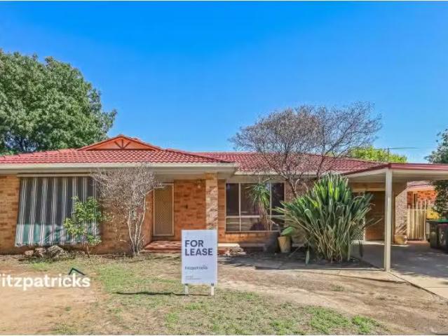 Rental! 4 BR 65 Dalman Parkway, Glenfield Park House for rent.