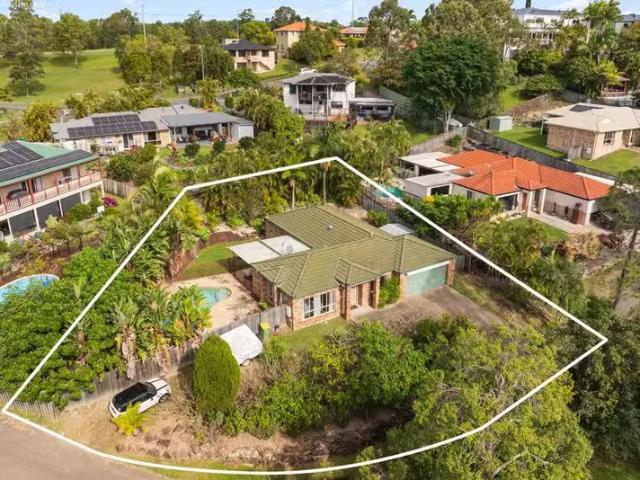 For Rent! 4 BR 6 Hervey Street, OXENFORD, QLD 4210 House for.