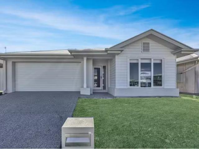 Cozy 4 BR 73 Cocos Crescent, BANYA House for rent Listed by R.