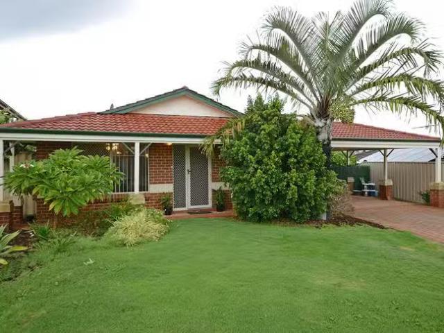 Cheap 4 BR 70 Stonehaven Parade, Kinross, WA 6028