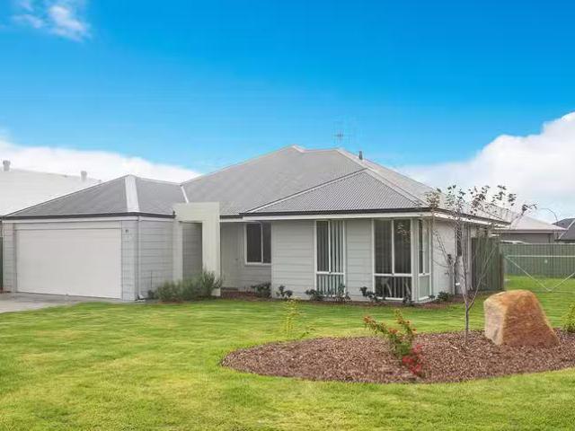 Just in! 4 BR 71 Brookfield Avenue, Margaret River, WA 6285