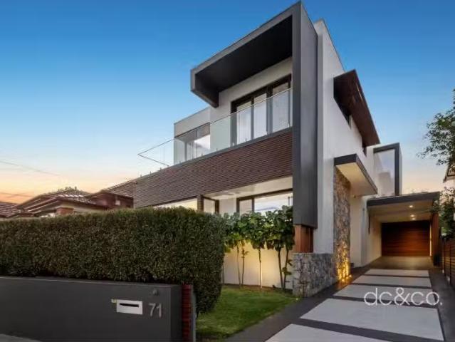 Charming 4 BR 71 Henley Marine Drive, Rodd Point House for ren.
