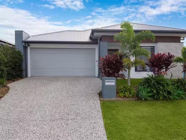 Charming 4 BR 74 Cassius Way, Ormeau, QLD 4208