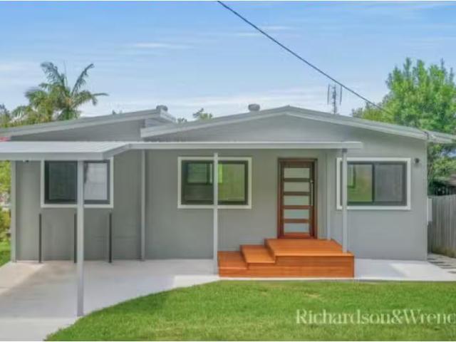 Cheap 4 BR 7 Thomas Street, Tascott House for rent Listed by.