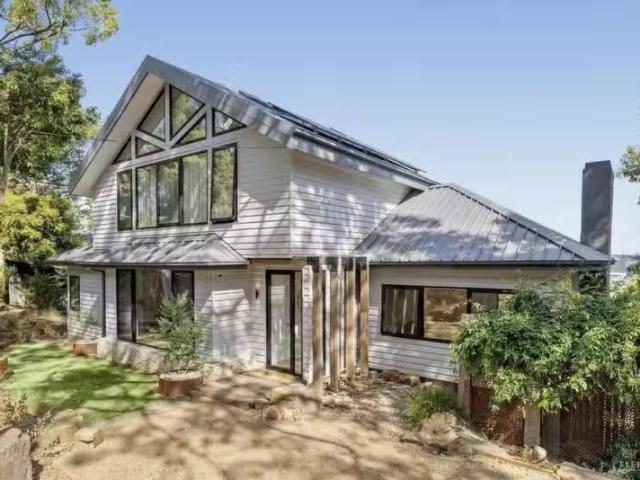 Just in! 4 BR 8 Panorama Avenue, Ringwood North VIC 3134 Hou.