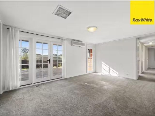Rental! 4 BR 91 Mc Killop Circuit, KAMBAH House for rent List.