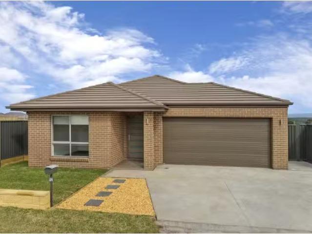 Cheap 4 BR 92 Mc Culloch Street, Riverstone House for rent Li.
