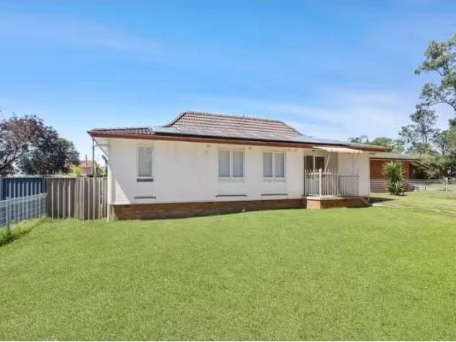 Nice 4 BR 13 De Witt Place, WILLMOT House for rent Listed by.
