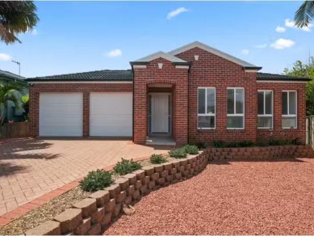 Just in! 4 BR 114 Stella Street, Long Jetty House for rent Li.