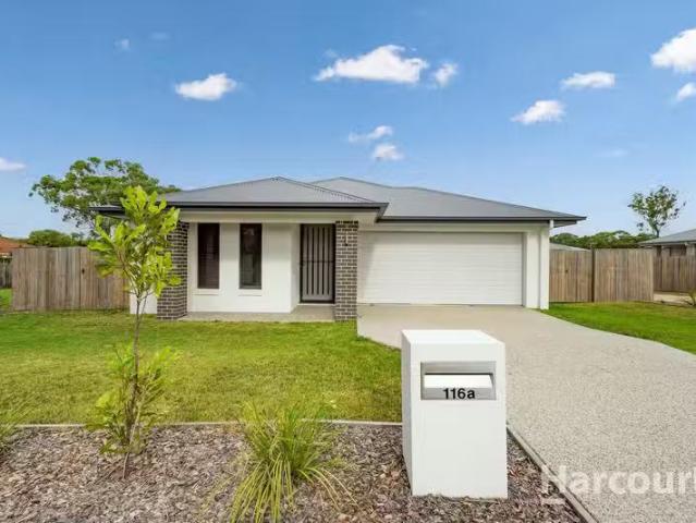 Cozy 4 BR 116A Bideford Street, TORQUAY, QLD 4655 House for.