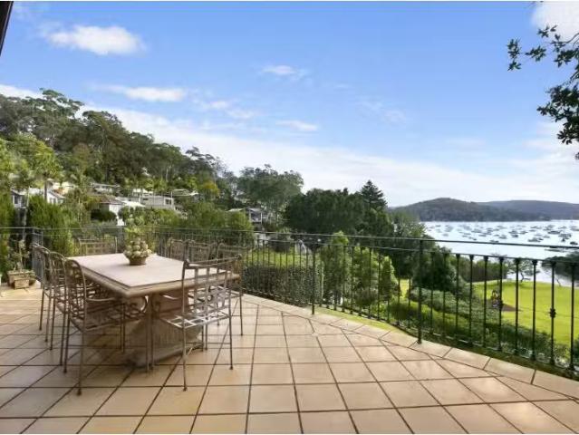 New 4 BR 117 Prince Alfred Parade, Newport House for rent Lis.