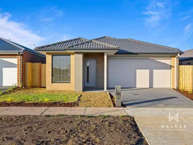 Charming 4 BR 11 Guernsey Court, Sebastopol, VIC 3356