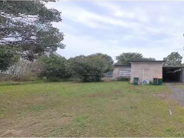 Charming 4 BR 11 Shady St, Narrandera House for rent Listed b.