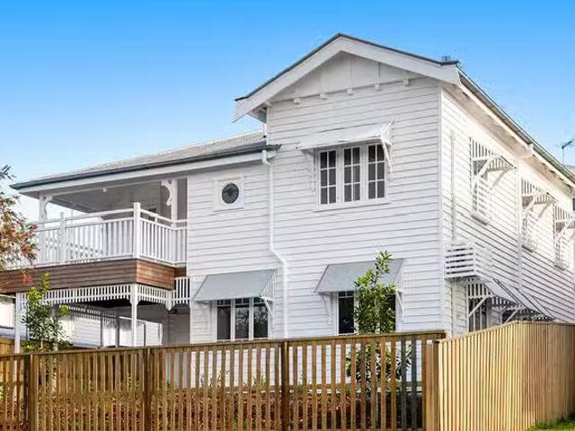 Rental! 4 BR 1/20 Headfort Street, Greenslopes, QLD 4120