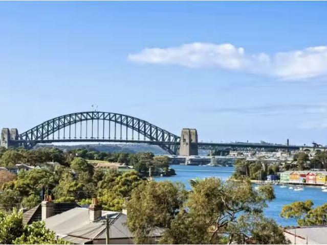New 4 BR 123 Rowntree Street, Birchgrove House for rent Liste.