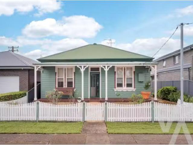 Cheap 4 BR 126 Lindsay Street, Hamilton House for rent Listed.