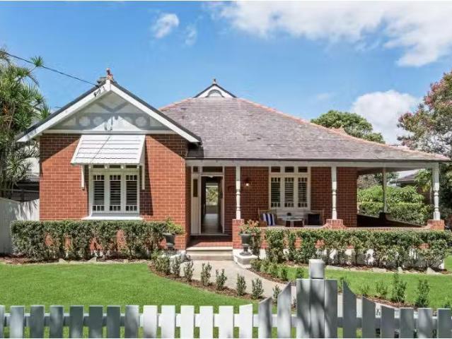 Rental! 4 BR 12 Harris Street, Sans Souci House for rent List.