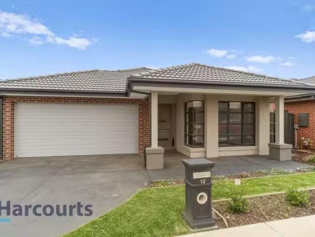 Nice 4 BR 12 Mississippi Avenue, Clyde, VIC 3978 House for R.
