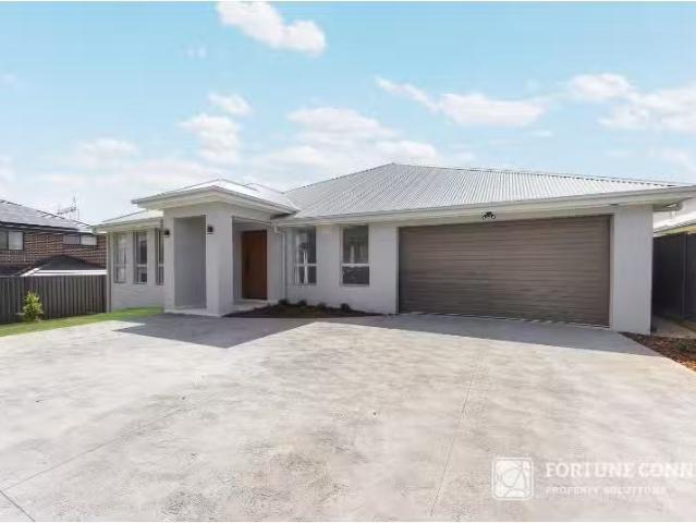 Rental! 4 BR 145 Horologium Road, Austral House for rent List.