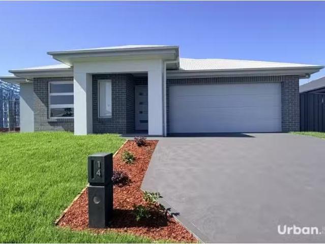 Cheap 4 BR 14 Lilium Street, Lochinvar House for rent Listed.