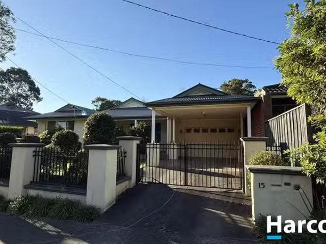 Nice 4 BR 15 Lucerne street, VERMONT SOUTH, VIC 3133 House f.