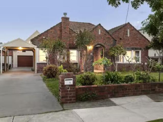 Just in! 4 BR 16 Darling Avenue, Camberwell VIC 3124 House A.