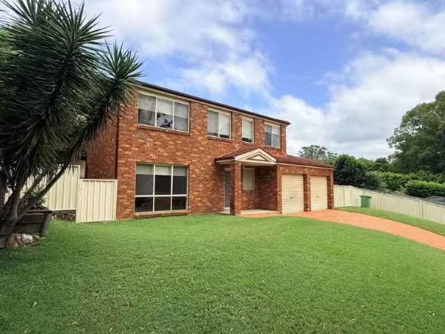 Just in! 4 BR 18 Anne Close, Narara House for rent Listed by.