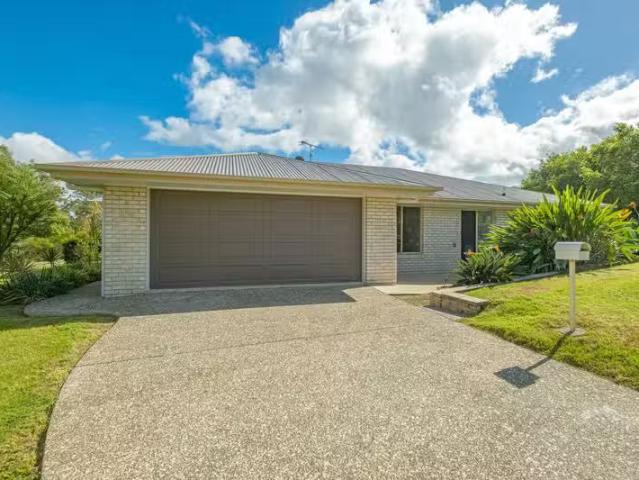 Cheap 4 BR 1 Waratah Place, SOUTHSIDE, QLD 4570 House for Rent