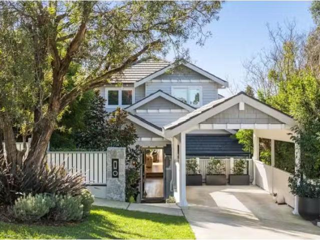Unique 4 BR 1a Mc Burney Street, Naremburn House for rent Lis.