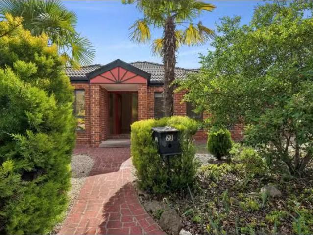New 4 BR 20 Paperbark Street, Banks House for rent Listed by.