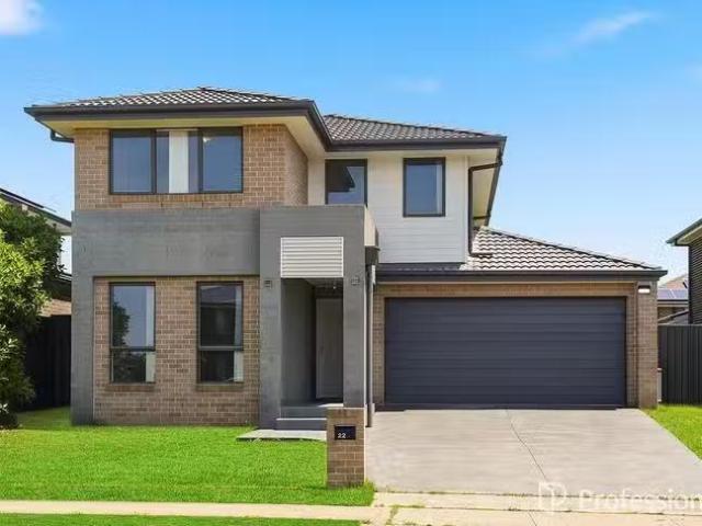Cozy 4 BR 22 Longmeadow Parkway, Box Hill, NSW 2765