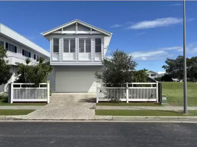 Cheap 4 BR 22 Nautilus Way, Kingscliff House for rent Listed.