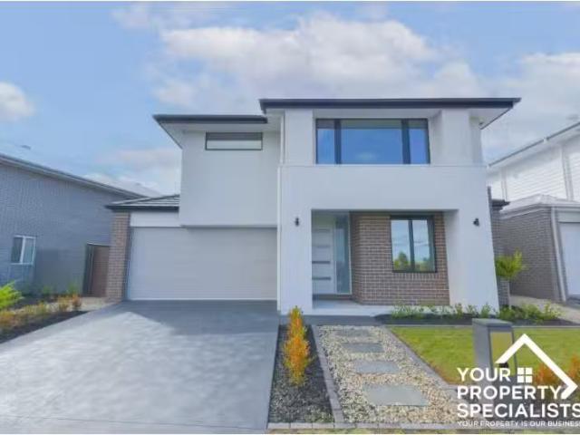 New 4 BR 22 Renwick Street, CATHERINE FIELD House for rent Li.