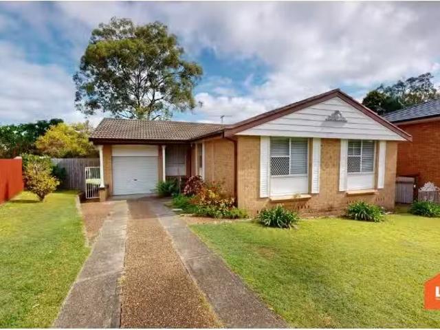 Cheap 4 BR 27 Chartley Street, Warners Bay House for rent Lis.