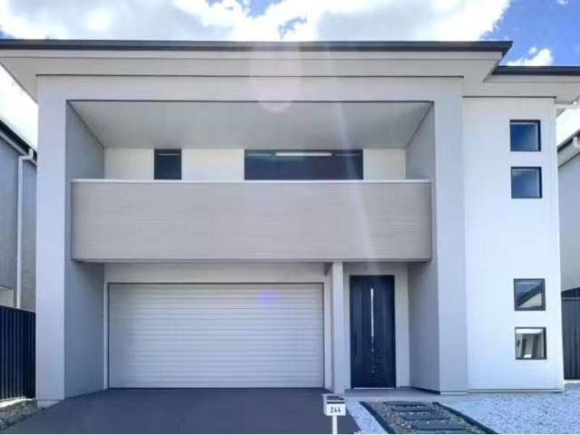 Charming 4 BR 244 Elara Boulevard, Marsden Park House for rent.