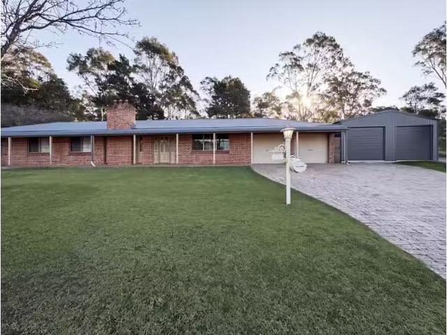 Cheap 4 BR 2 Browns Road, The Oaks House for rent Listed by H.