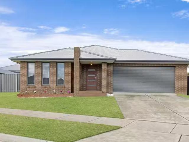 For Rent! 4 BR 30 Vickers Drive, Warrnambool, VIC 3280