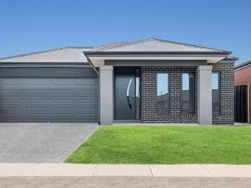 Charming 4 BR 30 Minnauns Road, Lovely Banks, VIC 3213 House.